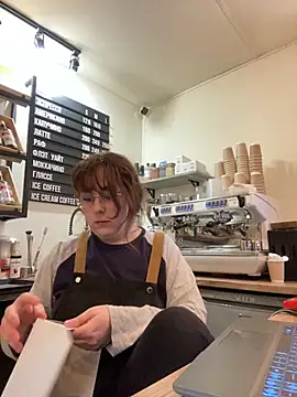 cinnabon  online show from 11-20-25, 12:39