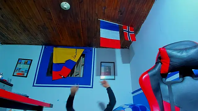 Snapshot of maxowens_oficial chatting on 02-21-26, 10:34 maxowens oficial online show from 02-21-26, 10:34