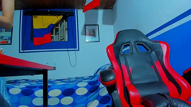 Snapshot of maxowens_oficial chatting on 03-02-26, 09:00 maxowens oficial online show from 03-02-26, 09:00