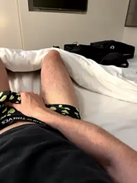 INboy95 online show from 04-10-26, 02:51