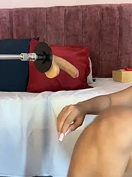 Emy leon online show from 03-09-26, 08:01