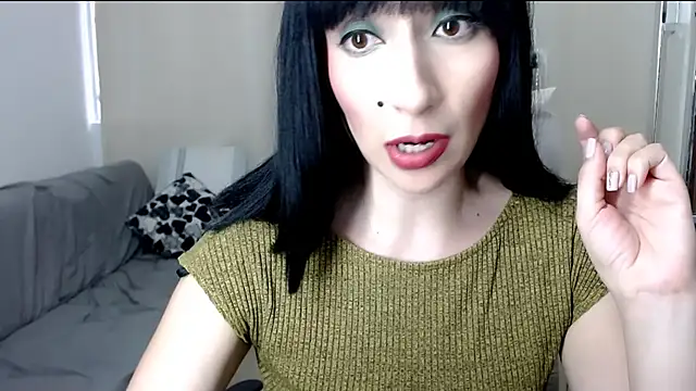 Snapshot of Laura-pervert chatting on 02-17-25, 10:05 Laura-pervert online show from 02-17-25, 10:05