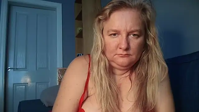 Marie Slate online show from 02-09-25, 01:46