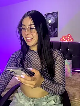 emily 22x online show from 10-09-25, 03:40
