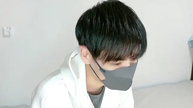 itsme LEON online show from 03-12-26, 01:04