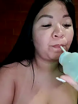 Snapshot of Chantal_lopez chatting on 12-20-24, 06:45 Chantal lopez online show from 12-20-24, 06:45