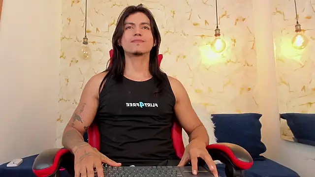 Snapshot of rikkostuff chatting on 09-15-25, 04:35 rikkostuff online show from 09-15-25, 04:35
