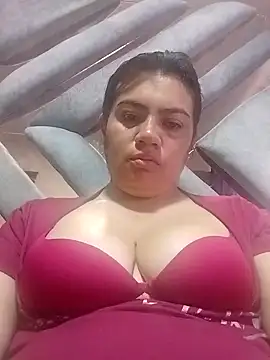 Snapshot of naughty-sharlot chatting on 01-04-25, 11:43 naughty-sharlot online show from 01-04-25, 11:43