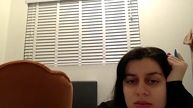 Snapshot of CherryRoxanne chatting on 01-01-25, 12:32 CherryRoxanne online show from 01-01-25, 12:32