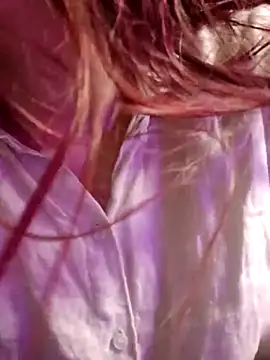 Kim 19 online show from 10-28-25, 03:40