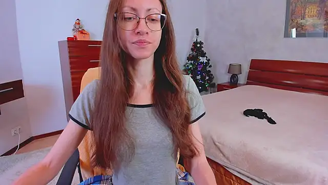 Pantyhose Mila online show from 12-16-25, 08:02