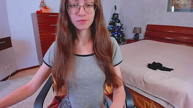 Pantyhose Mila online show from 12-18-25, 08:01