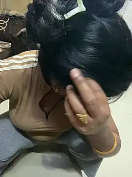 Tameesh sexy mistress online show from 04-10-26, 03:02