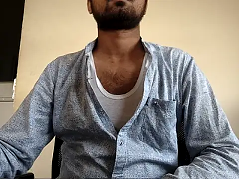 Snapshot of Ishan003 chatting on 05-10-26, 06:39 Ishan003 online show from 05-10-26, 06:39