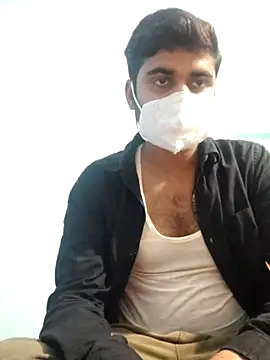 Snapshot of Ishan003 chatting on 05-08-26, 04:44 Ishan003 online show from 05-08-26, 04:44