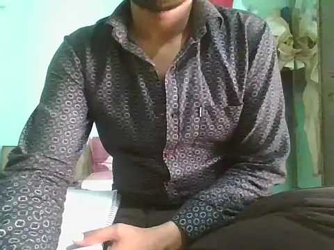 Ishan003 online show from 10-27-25, 04:46