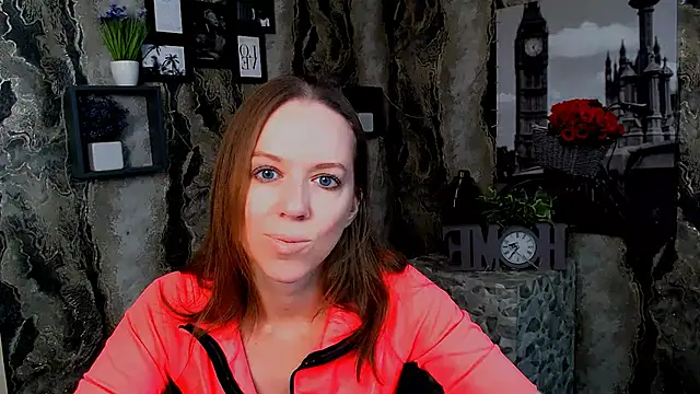 GloriaSi  online show from 11-25-25, 09:09