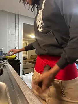 sneakylink13   online show from 02-10-25, 04:52