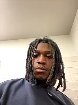 sneakylink13   online show from 11-01-25, 01:49