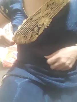 Snapshot of Bhabhi_desi12 chatting on 09-10-25, 04:06 Bhabhi desi12 online show from 09-10-25, 04:06