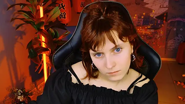 Snapshot of LolaAsmus chatting on 03-10-25, 03:09 LolaAsmus online show from 03-10-25, 03:09