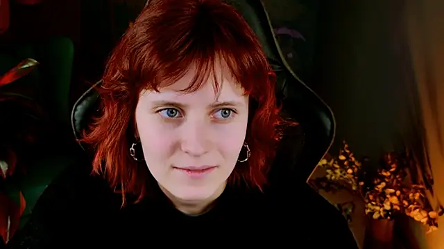 Snapshot of LolaAsmus chatting on 03-11-25, 08:19 LolaAsmus online show from 03-11-25, 08:19