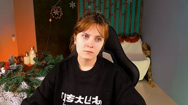 LolaAsmus online show from 12-18-25, 01:15