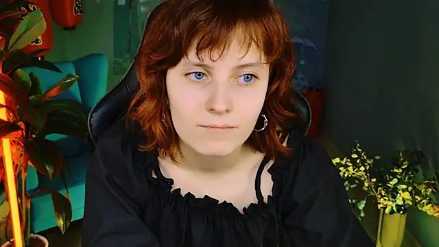Snapshot of LolaAsmus chatting on 03-10-25, 12:06 LolaAsmus online show from 03-10-25, 12:06