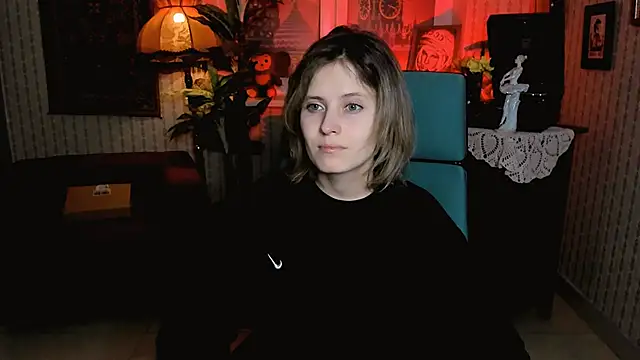 Snapshot of LolaAsmus chatting on 02-26-25, 01:11 LolaAsmus online show from 02-26-25, 01:11