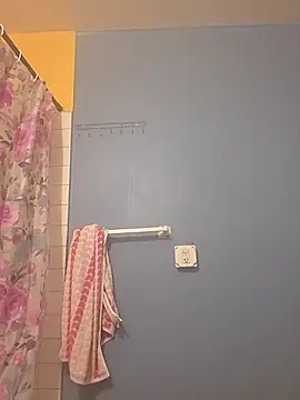 Snapshot of Jovende28 chatting on 11-01-25, 09:14 Jovende28 online show from 11-01-25, 09:14