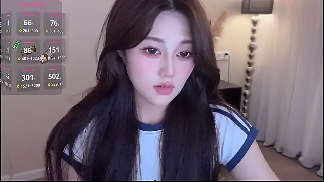 Snapshot of Strawberrybabyy1 chatting on 11-23-25, 04:06 Strawberrybabyy1 online show from 11-23-25, 04:06