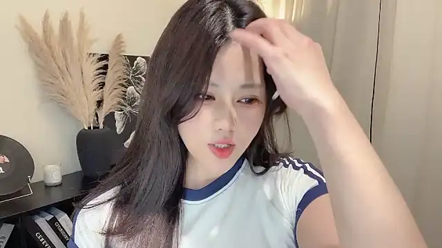 Strawberrybabyy1 online show from 03-13-25, 02:44