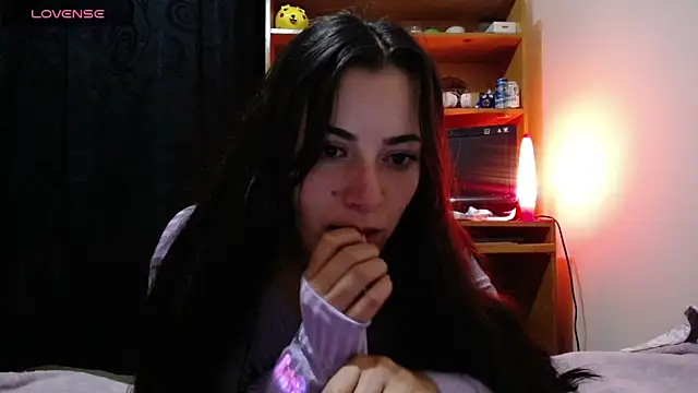 Snapshot of sofi_66 chatting on 02-20-25, 02:51 sofi 66 online show from 02-20-25, 02:51