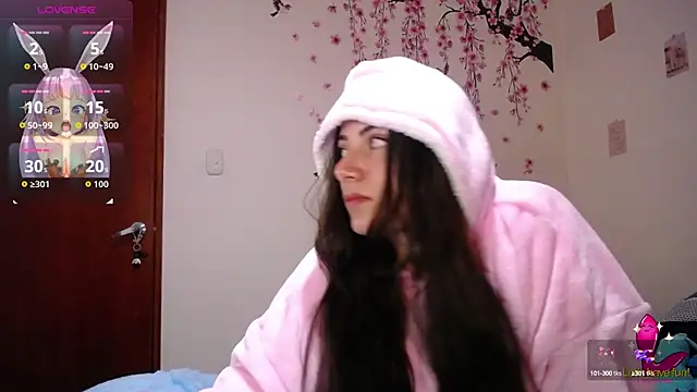 Snapshot of sofi_66 chatting on 10-14-25, 05:30 sofi 66 online show from 10-14-25, 05:30