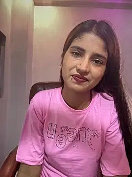 Snapshot of DiyAsingHh chatting on 09-26-25, 03:30 DiyAsingHh online show from 09-26-25, 03:30