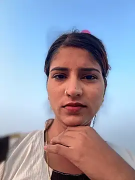 Snapshot of DiyAsingHh chatting on 10-21-25, 01:16 DiyAsingHh online show from 10-21-25, 01:16
