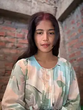 Snapshot of DiyAsingHh chatting on 03-04-25, 03:33 DiyAsingHh online show from 03-04-25, 03:33