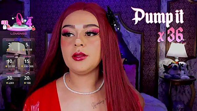 Snapshot of SoffiQueen chatting on 03-10-26, 02:32 SoffiQueen online show from 03-10-26, 02:32