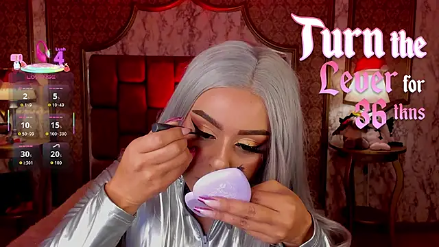 SoffiQueen online show from 12-19-25, 01:46