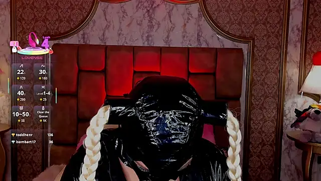 SoffiQueen online show from 11-23-25, 09:30