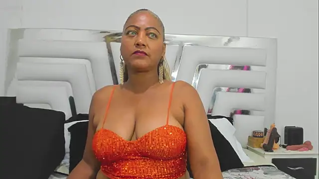 SaraaJhons online show from 11-29-25, 07:58