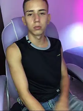 JackSwan18 online show from 10-11-25, 03:18