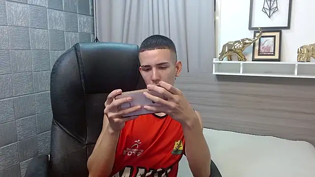 JackSwan18 online show from 12-14-25, 07:30