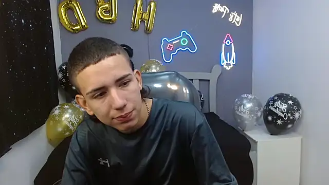 JackSwan18 online show from 01-03-25, 02:08