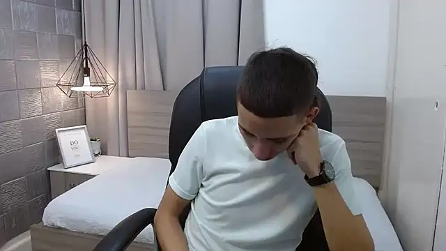 JackSwan18 online show from 12-27-24, 06:10