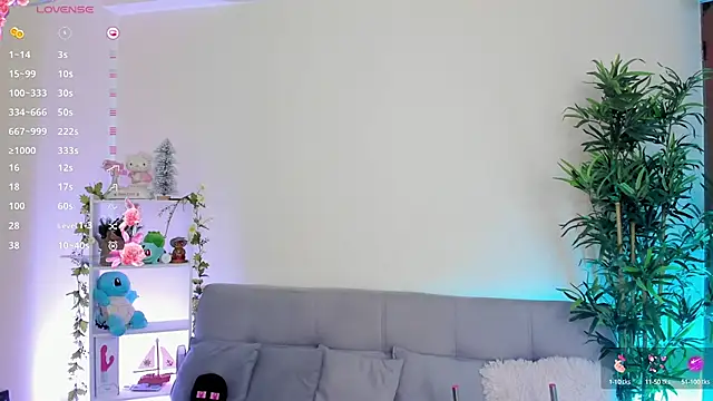 Snapshot of natty_romanof_18 chatting on 02-04-25, 12:33 natty romanof 18 online show from 02-04-25, 12:33