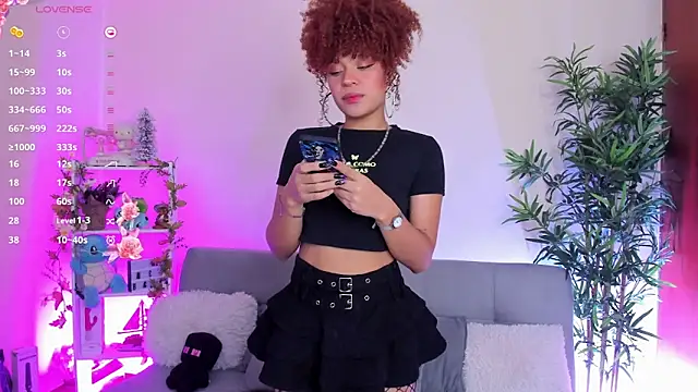 Snapshot of natty_romanof_18 chatting on 02-28-25, 12:31 natty romanof 18 online show from 02-28-25, 12:31