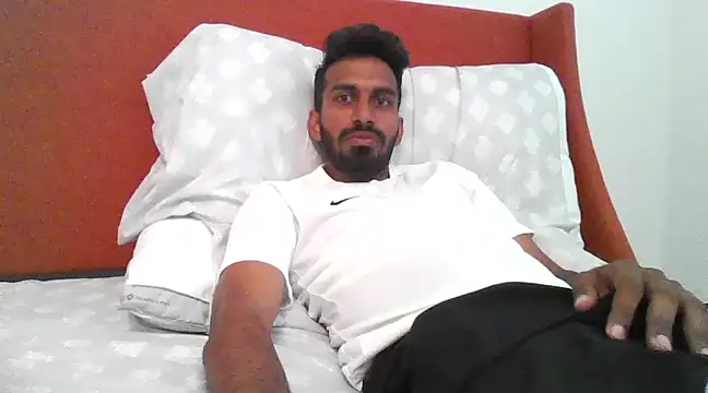 skinny  boy   online show from 02-18-25, 09:09