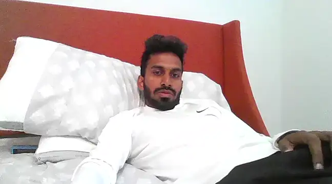 skinny  boy   online show from 02-25-25, 09:04