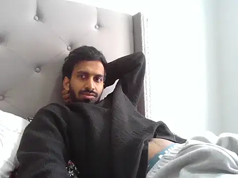 skinny  boy   online show from 02-10-26, 05:23